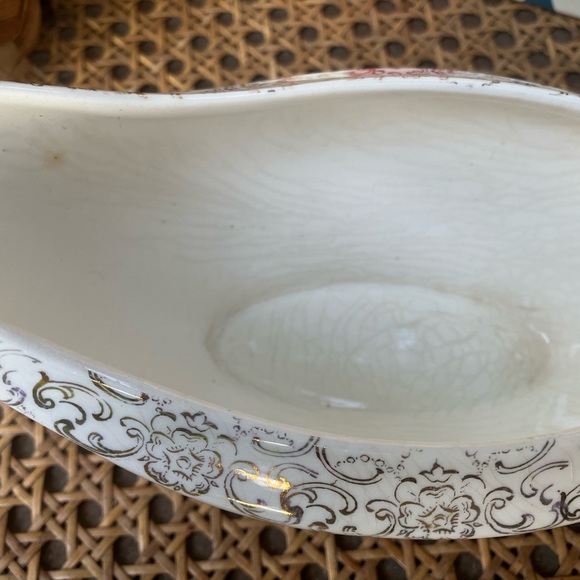 French Saxon China 22K Gold Lace Gravy Boat with Floral Bouquet - Picture 11 of 14